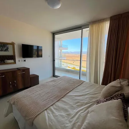 Mountains And Sea Апартаменты *